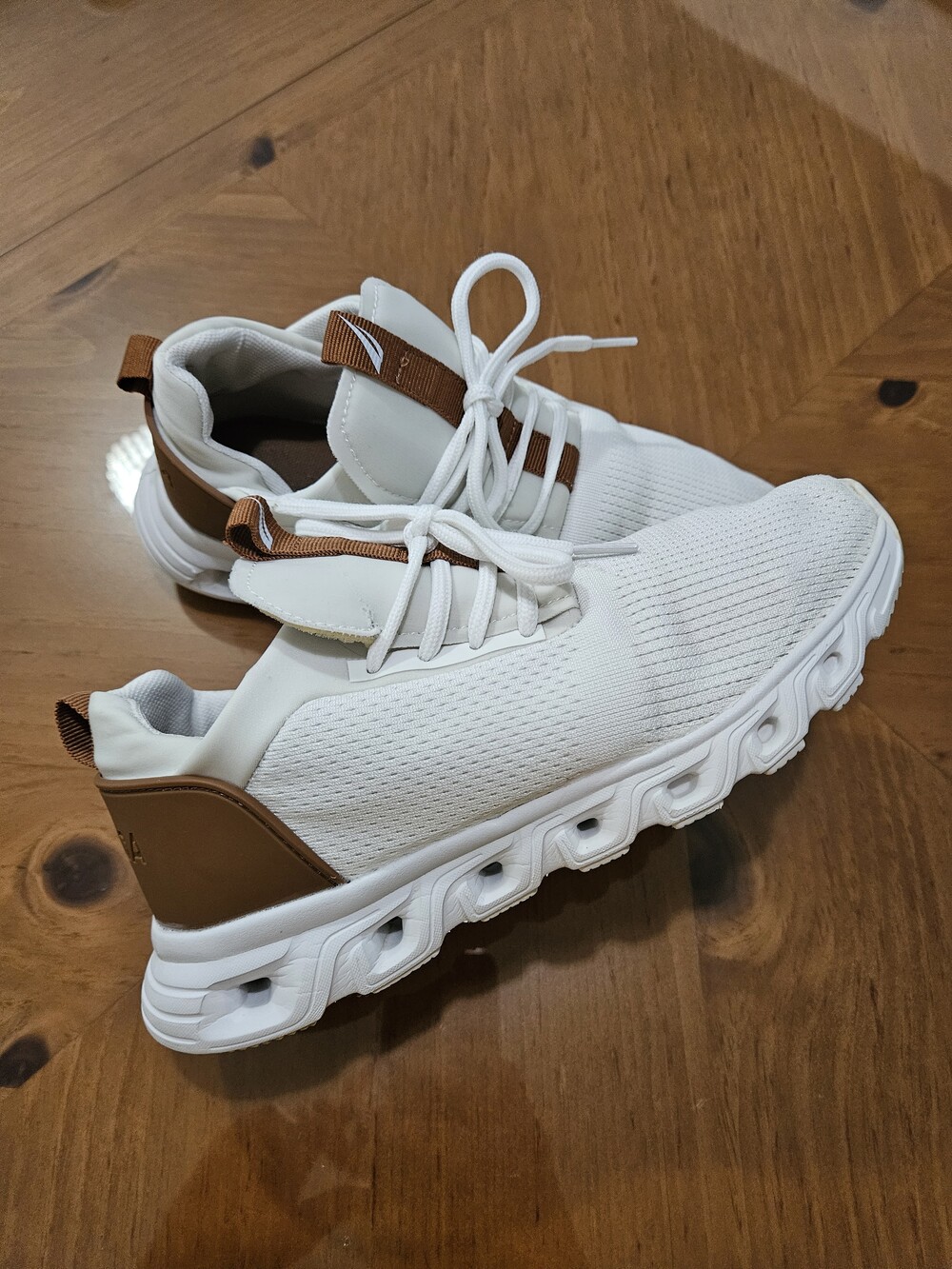 GUC Women's Nautica Chiatica Athletic Shoes